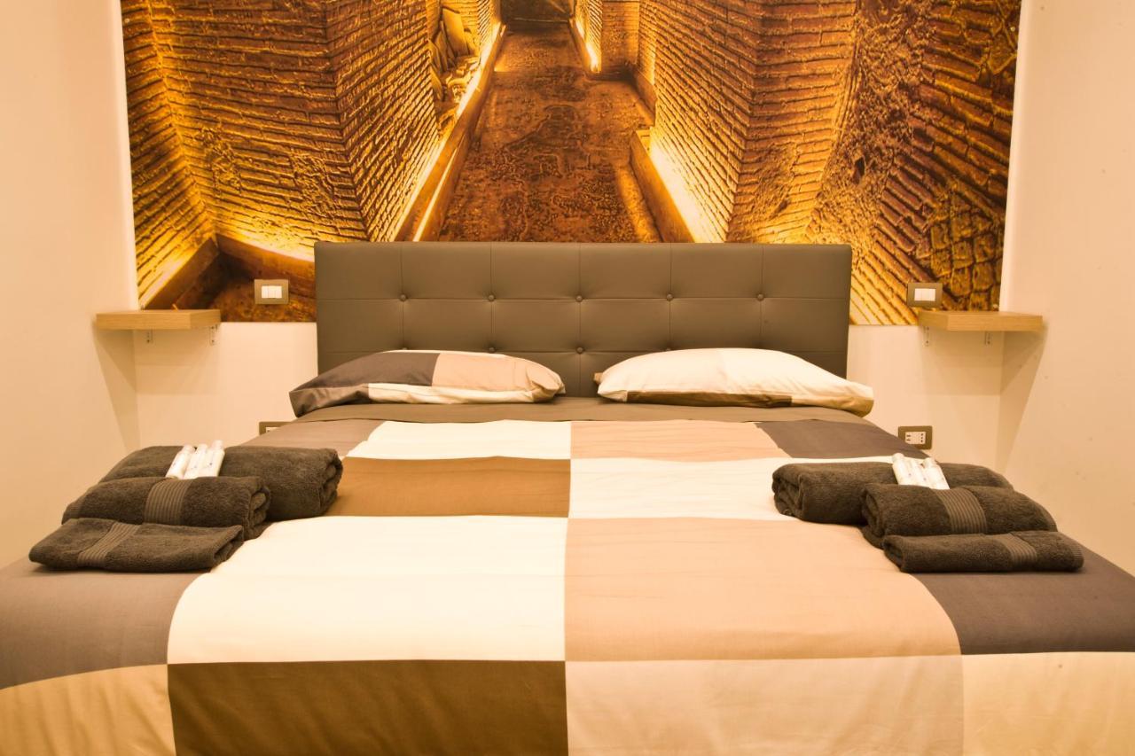 Suite Napoli Sotterranea Con Vasca Idromassaggio Exterior photo